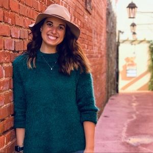 Meet your Posher, Melissa